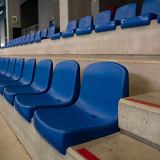 Volley VAMOS geeft tribune een upgrade met kuipstoelen