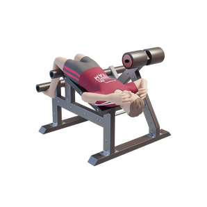 Outdoor AB bench station met gebruiker in oefenpositie op de schuine bank